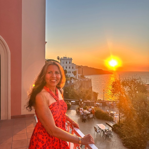 Meet your Posher, Jacklauren - Picture 2 of 5